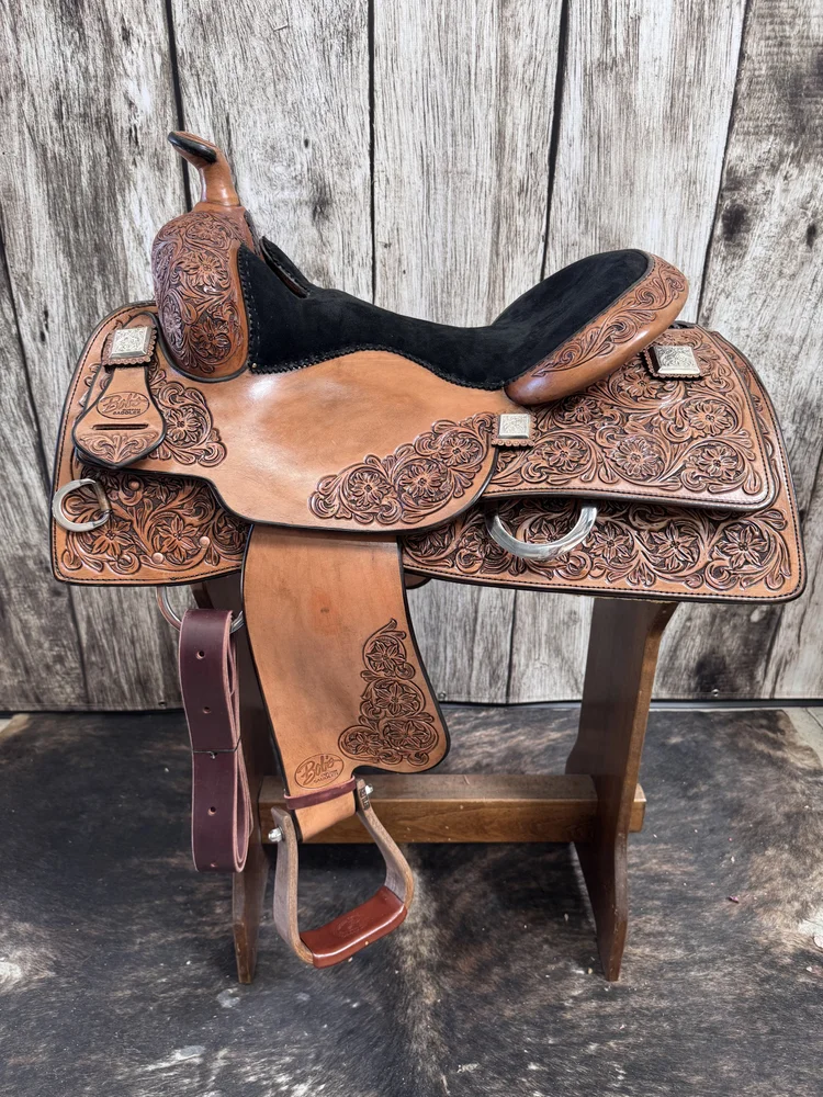 Lady Reiner 126 custom western saddle handcrafted for reining performance, comfort, and premium craftsmanship.