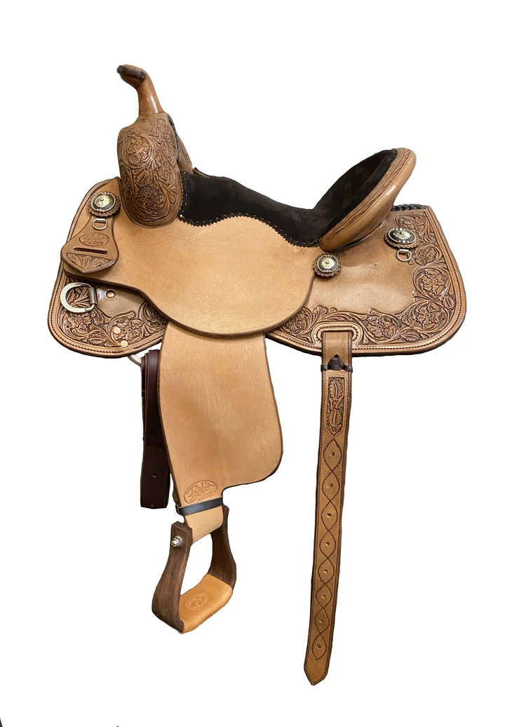 Mounted Shooter 638 custom western saddle handcrafted for mounted shooting, balance, and all-day comfort.