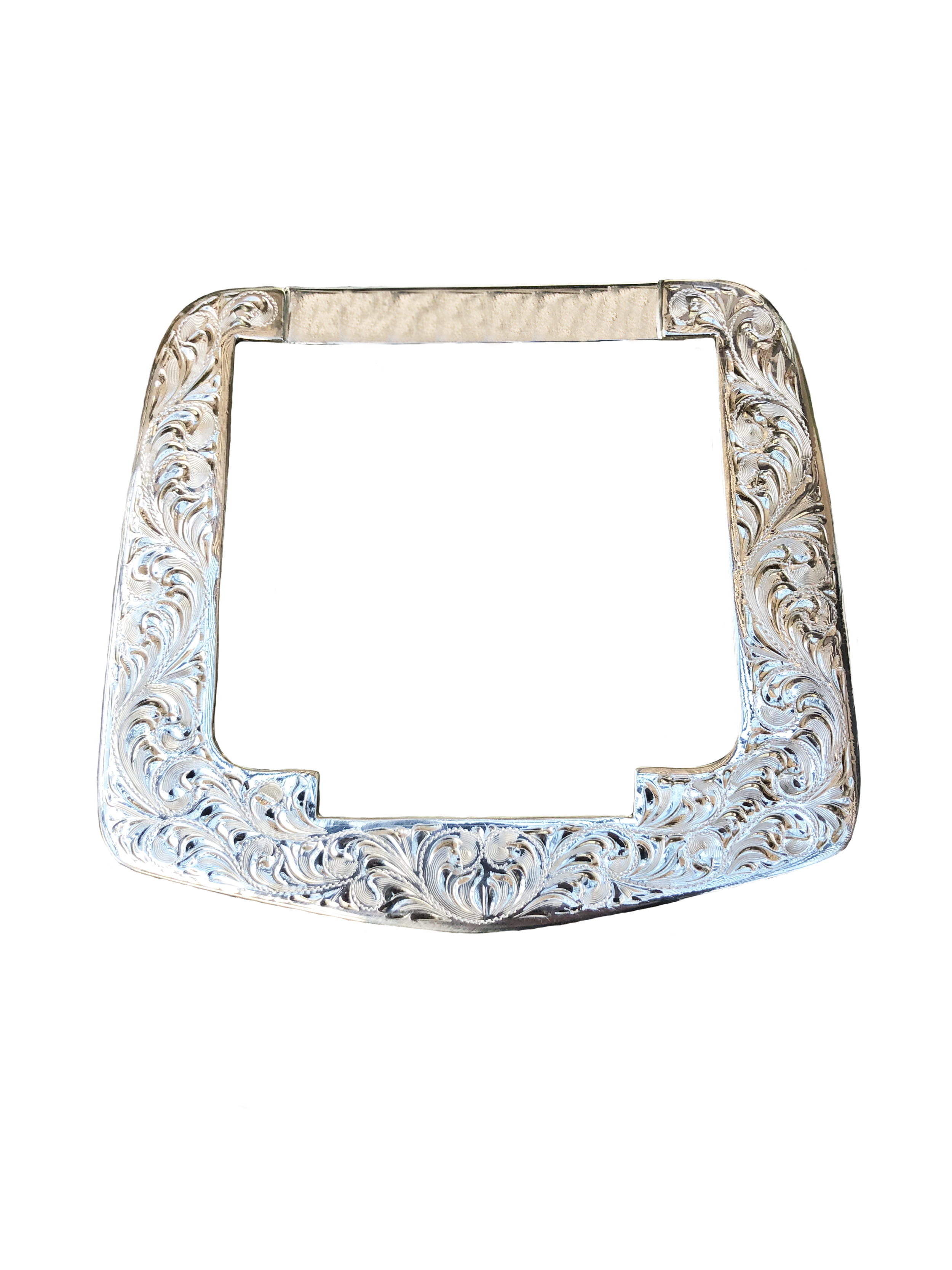 Silver overlay rear Dee with rear cinch cut-out for premium western saddles.